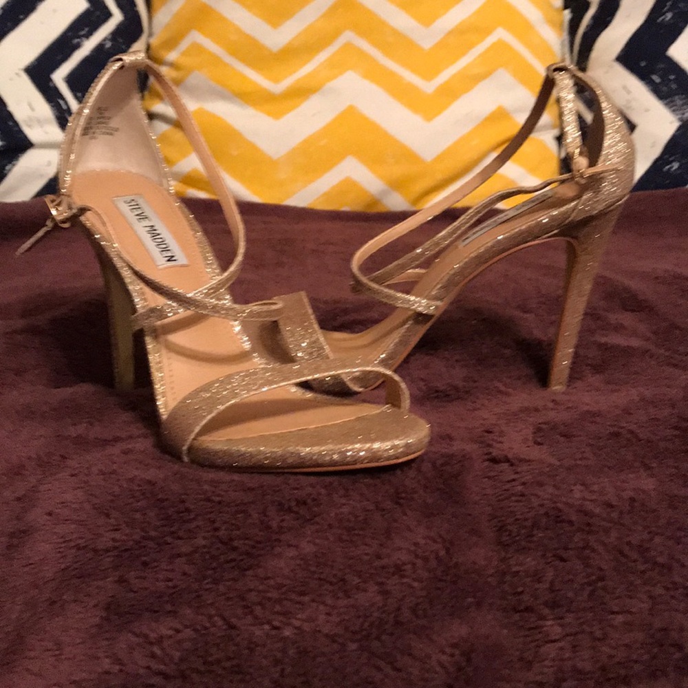 Steve Madden gold heels size 7
